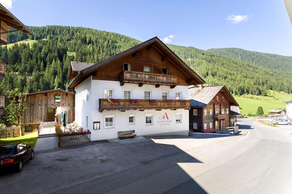 Alfonsstueberl - Ferienwohnungen & Restaurant Innervillgraten Exterior foto